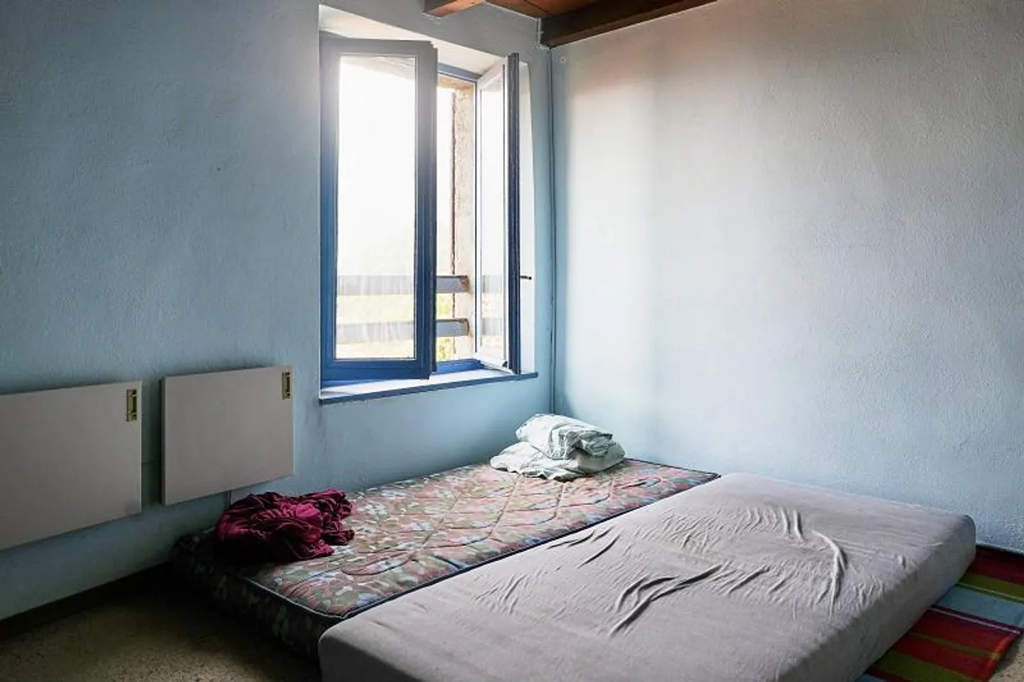 Casa di villaggio con 10 camere, balcone, cortile e vista da sogno - Foto 14 di 14