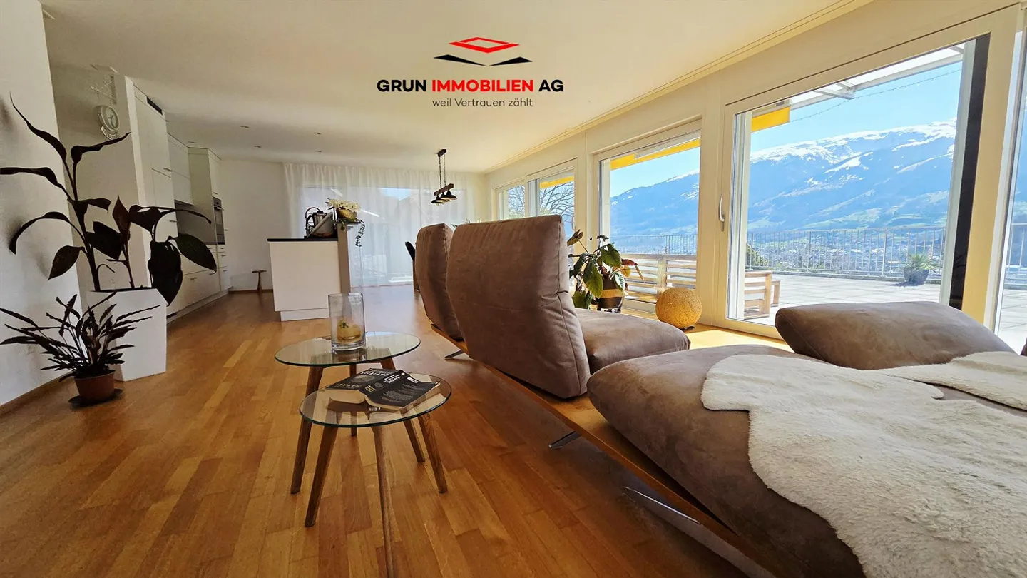 Geräumige Terrassenwohnung mit Talblick - Foto 1 von 24