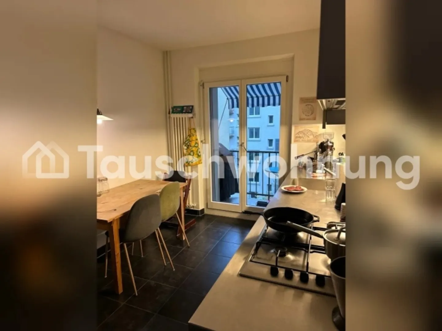 Spacious 3.5-Room Apartment - Photo 12 of 15