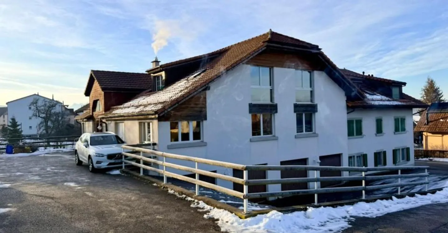 Charming Swiss Chalet Retreat - Photo 2 of 7