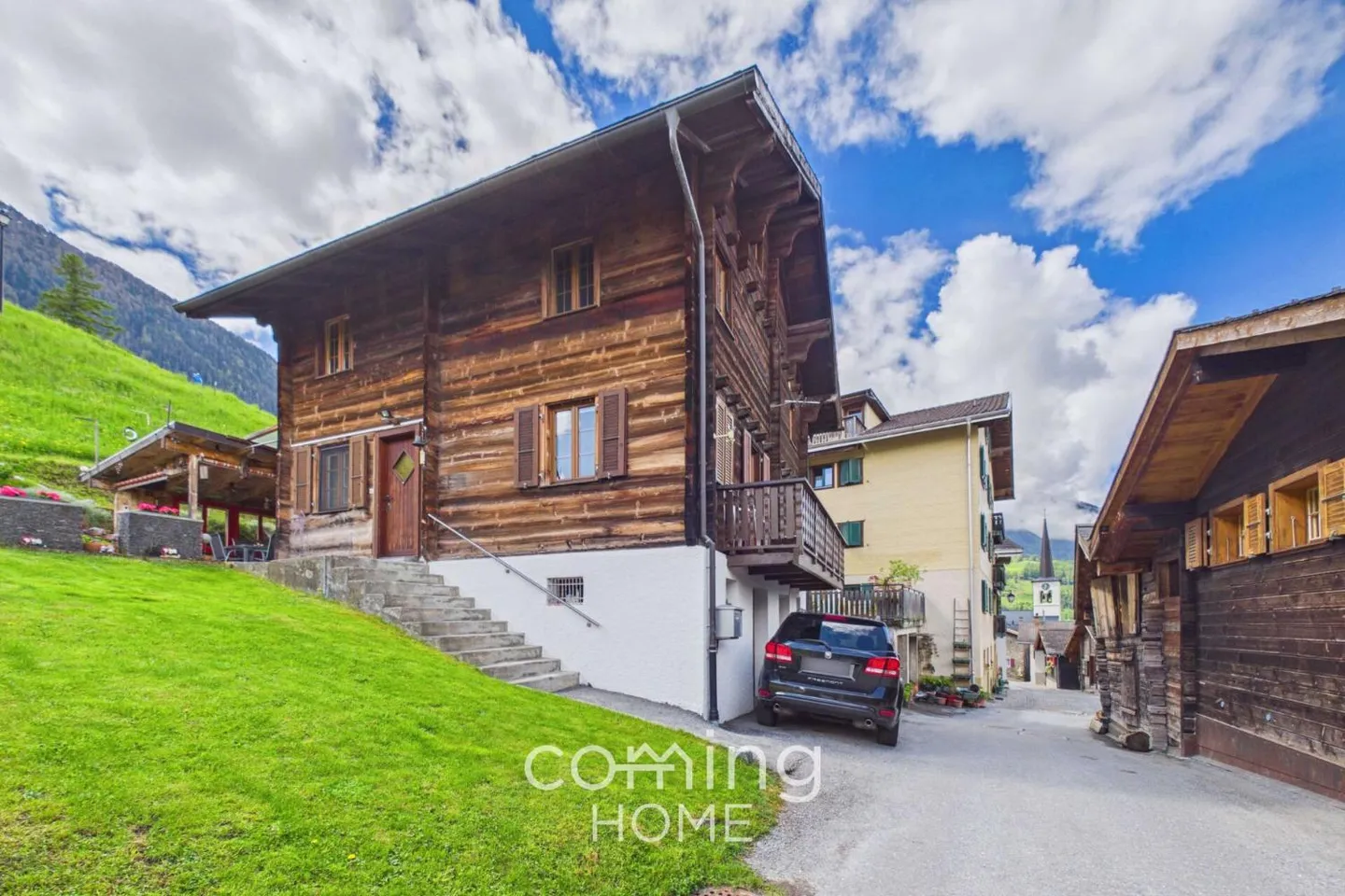Charmantes Chalet mit Bauland in Ergisch - Foto 1 von 13