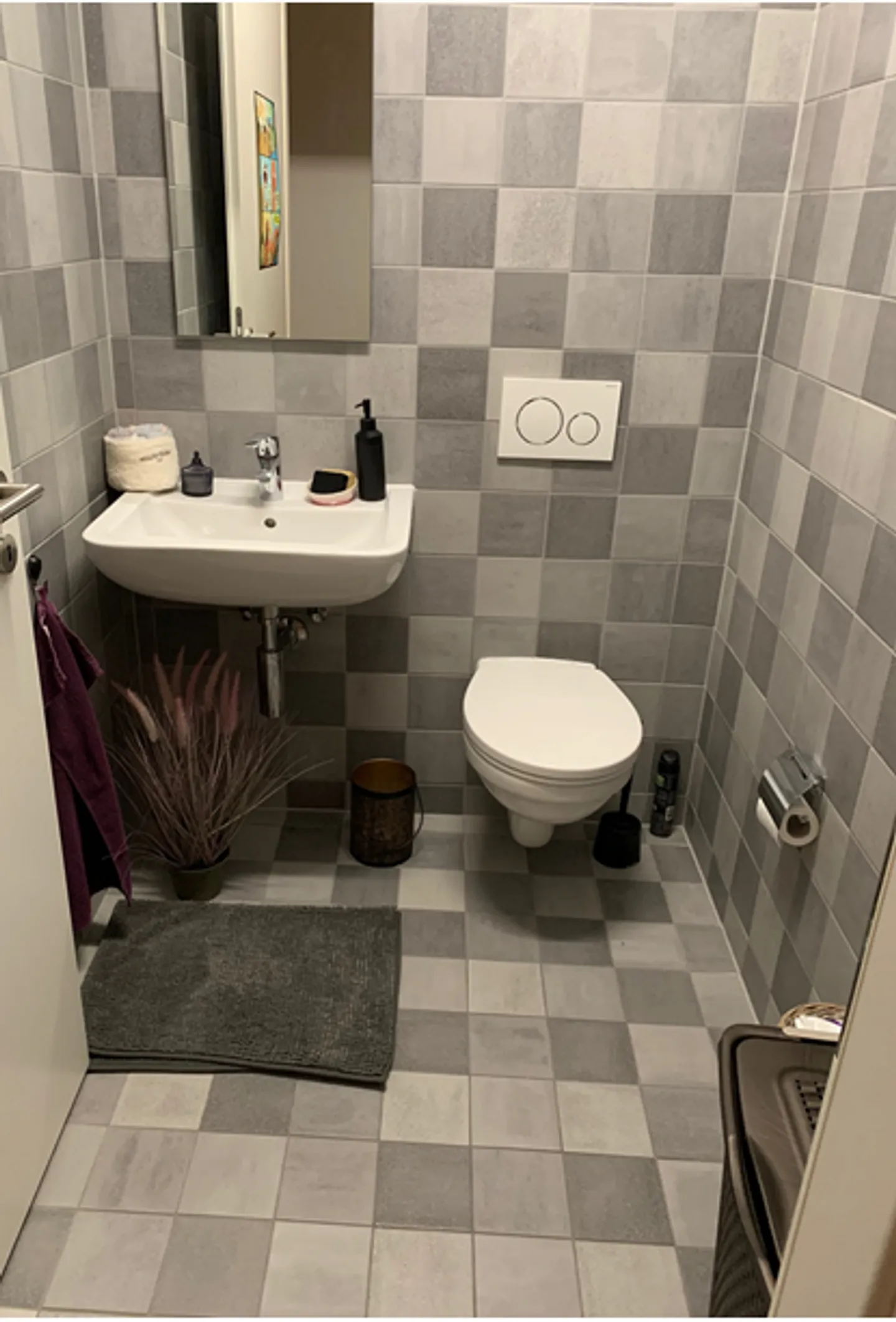 Modernes Apartment mit Balkon - Foto 8 von 10