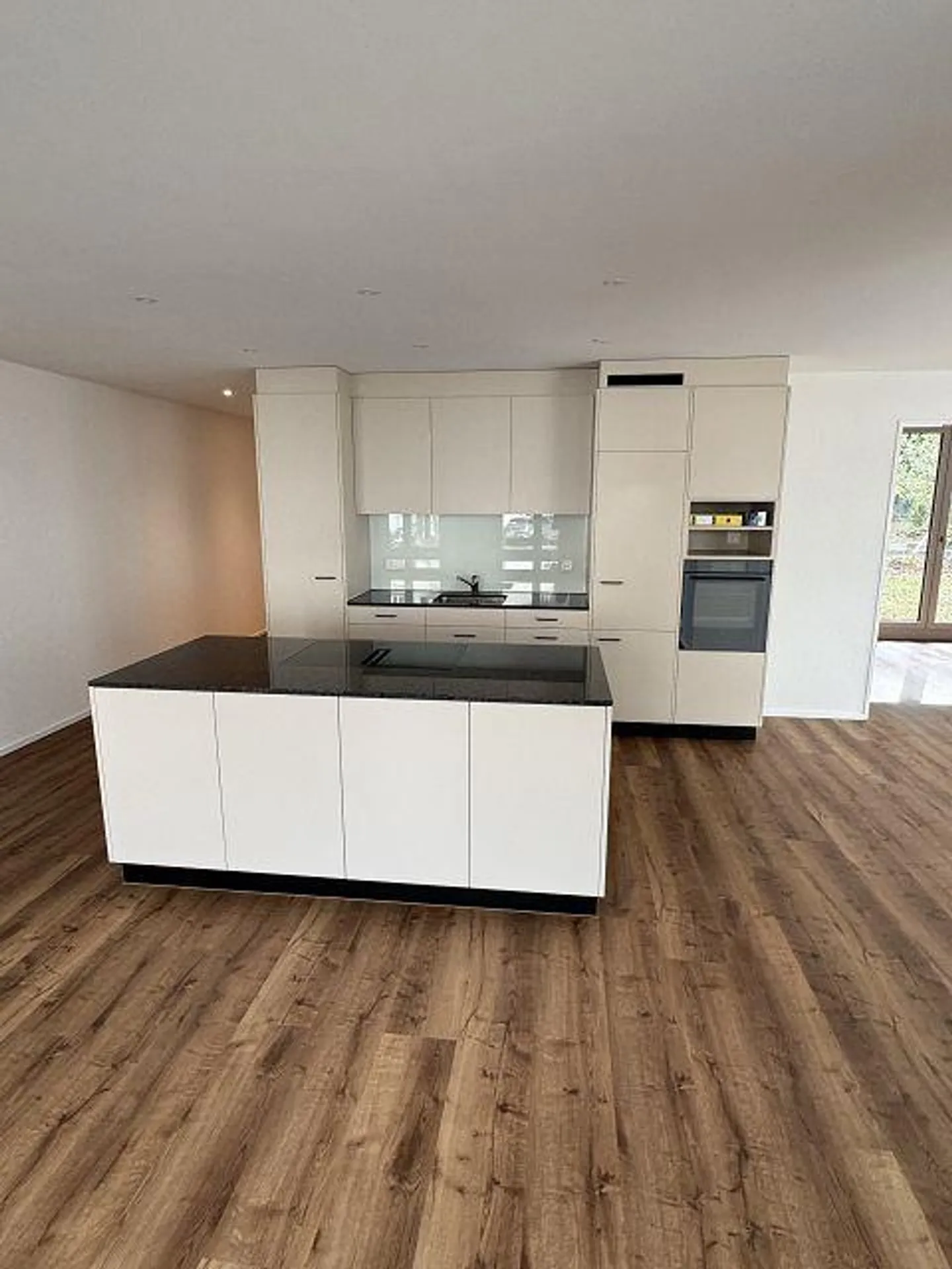 moderne 3.5-Zimmer-Neubauwohnung mit Einzugsbonus! - Foto 2 von 12