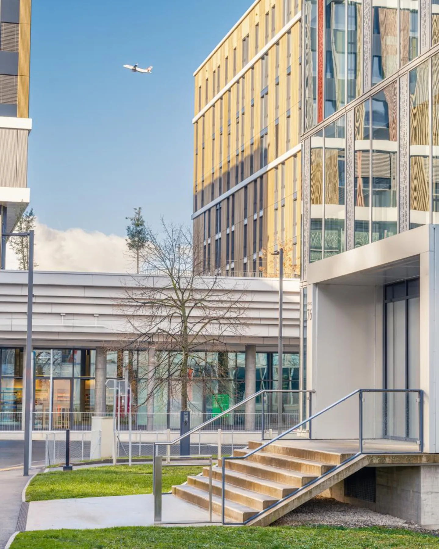 Bürofläche von etwa 477 m2 an den Toren des Etang-Viertels - Foto 2 von 3