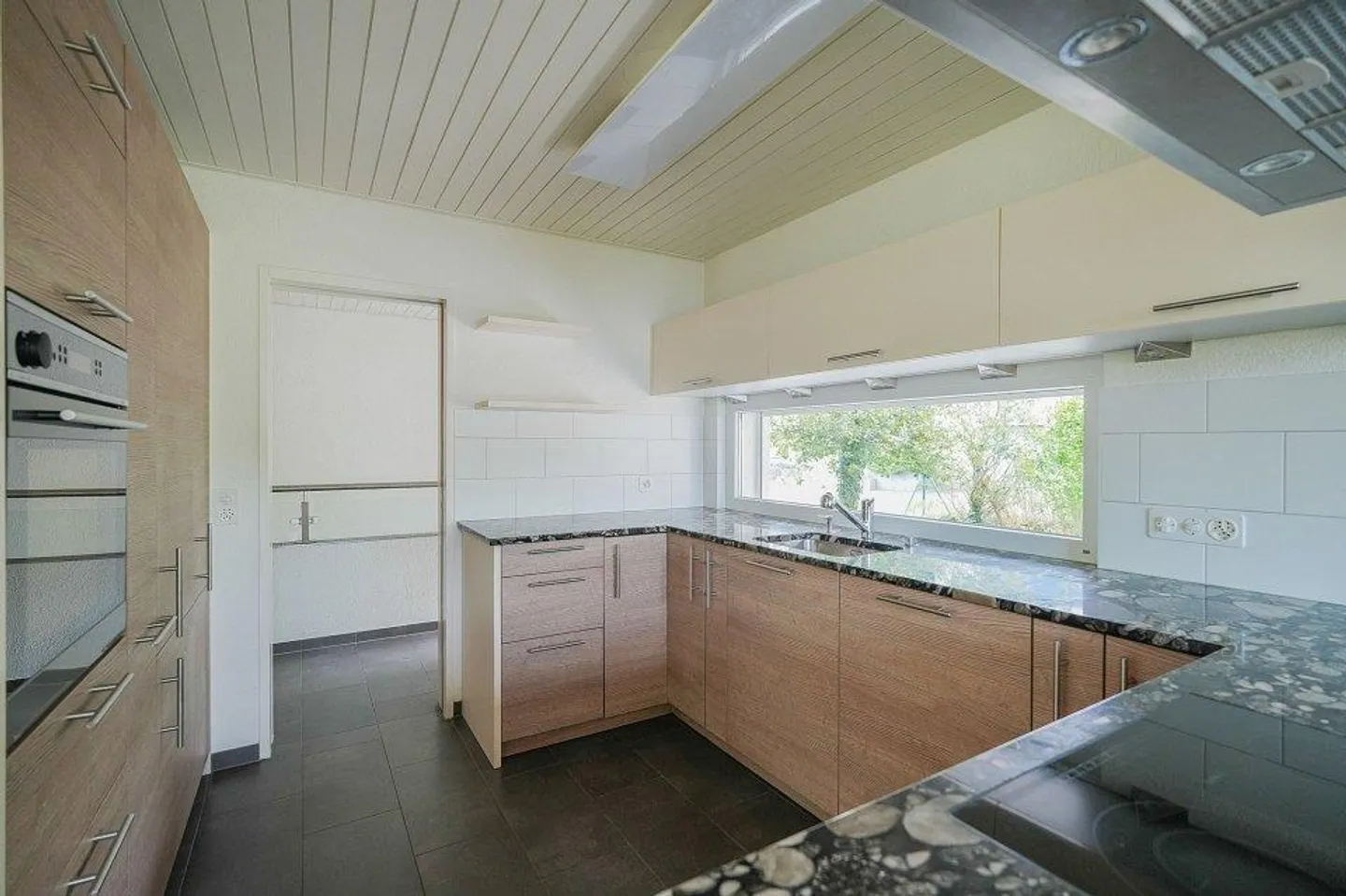 Einziehen und wohlfühlen 5.5 Zimmer-EFH für Ruhesuchende - Foto 5 von 13