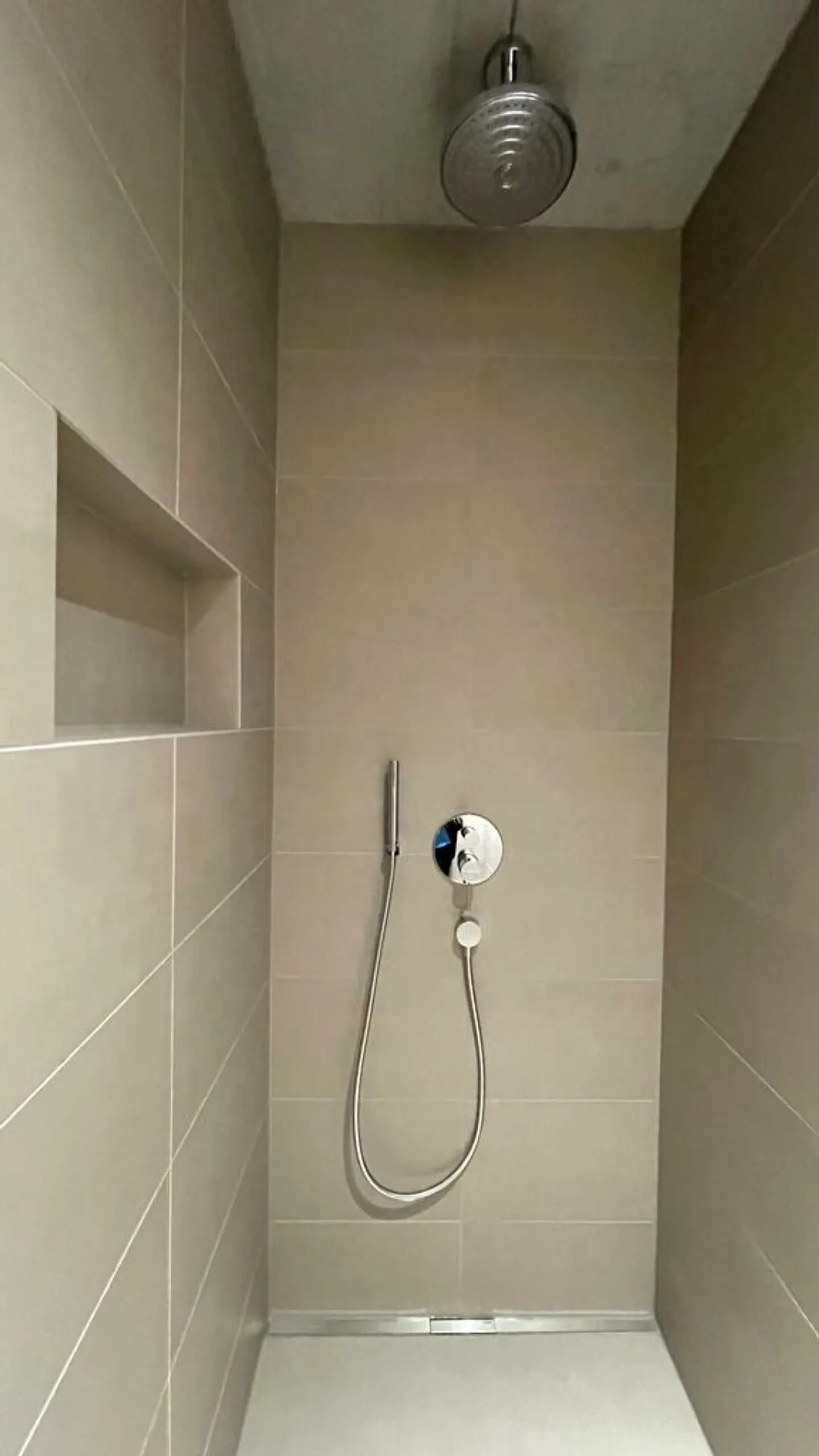 Modernes Apartment mit Terrassen - Foto 10 von 14