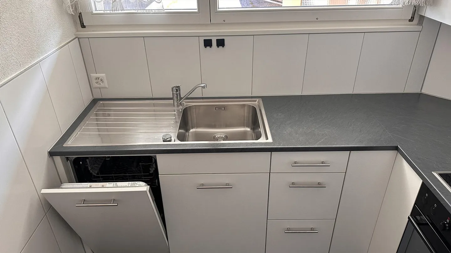 Renovated 3.5-room apartment on the 3rd floor in Rickehus - Photo 3 of 7