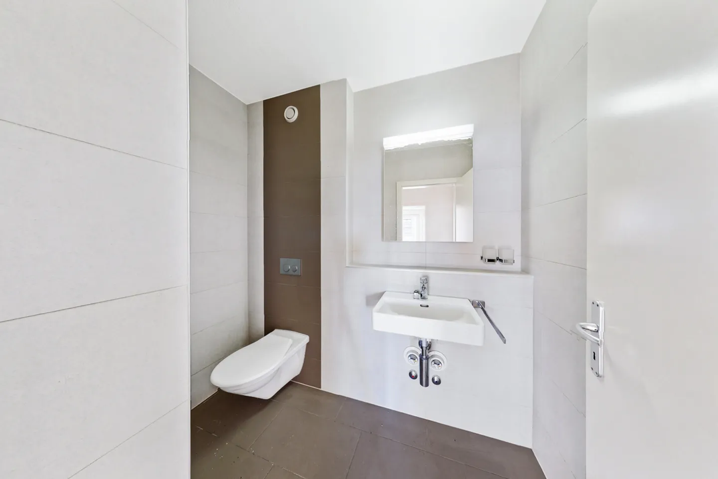 Appartement Rénové dans Quartier Calme - Photo 5 sur 7