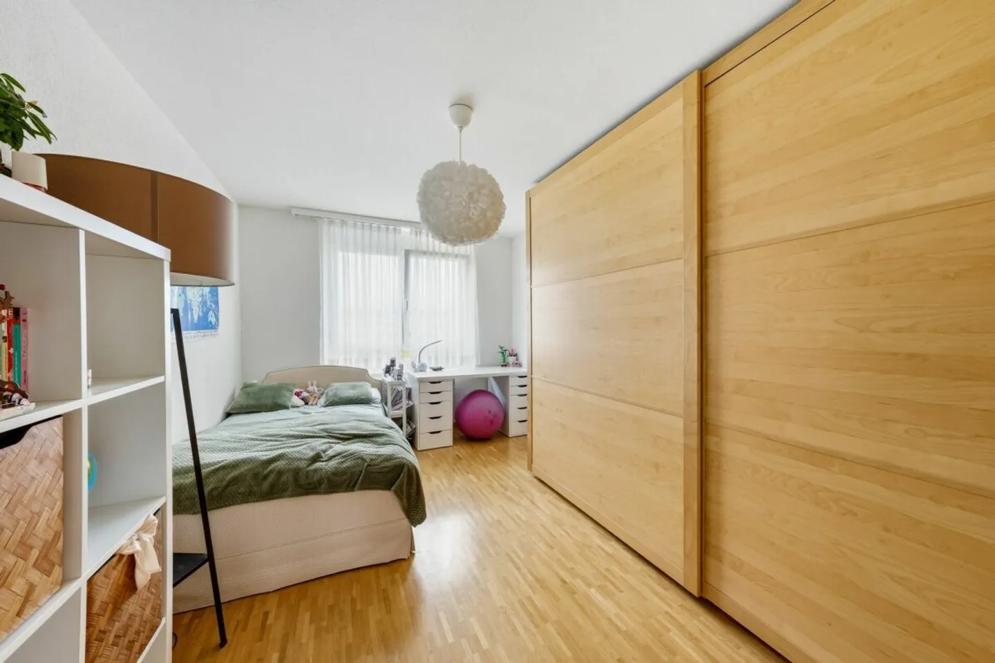 Bright Apartment in Quiet Area - Photo 6 of 7