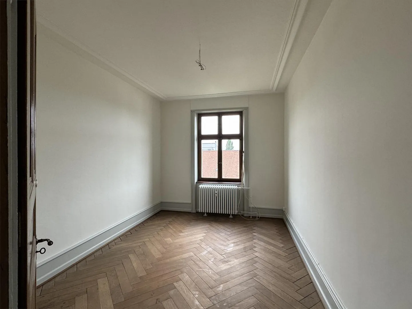 Bâle - Gundeldingen. Appartement de 5 pièces dans un bâtiment ancien classé - Photo 9 sur 11