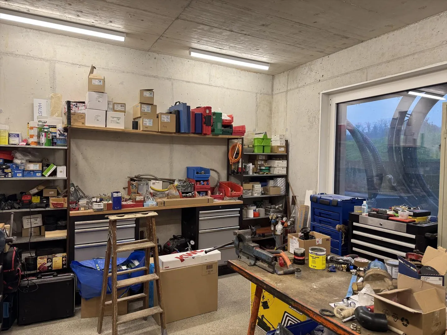 Atelier, Stockage, Studio, Bureau, Espace Commercial, Vous Avez le Choix - Photo 2 sur 4