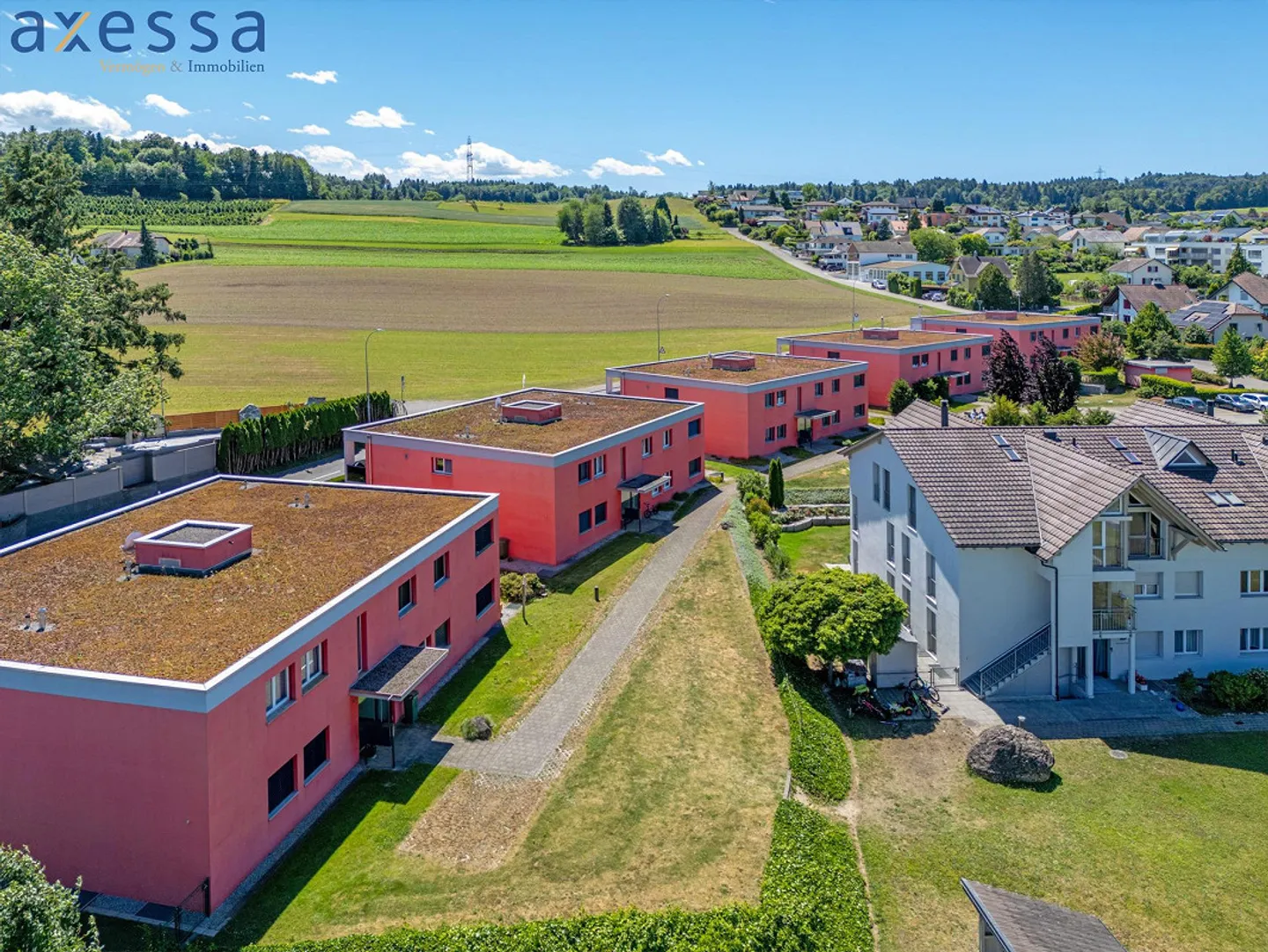4.5 Room Garden Apartment with Private Garden Area in Fischbach-Göslikon - Photo 4 of 13