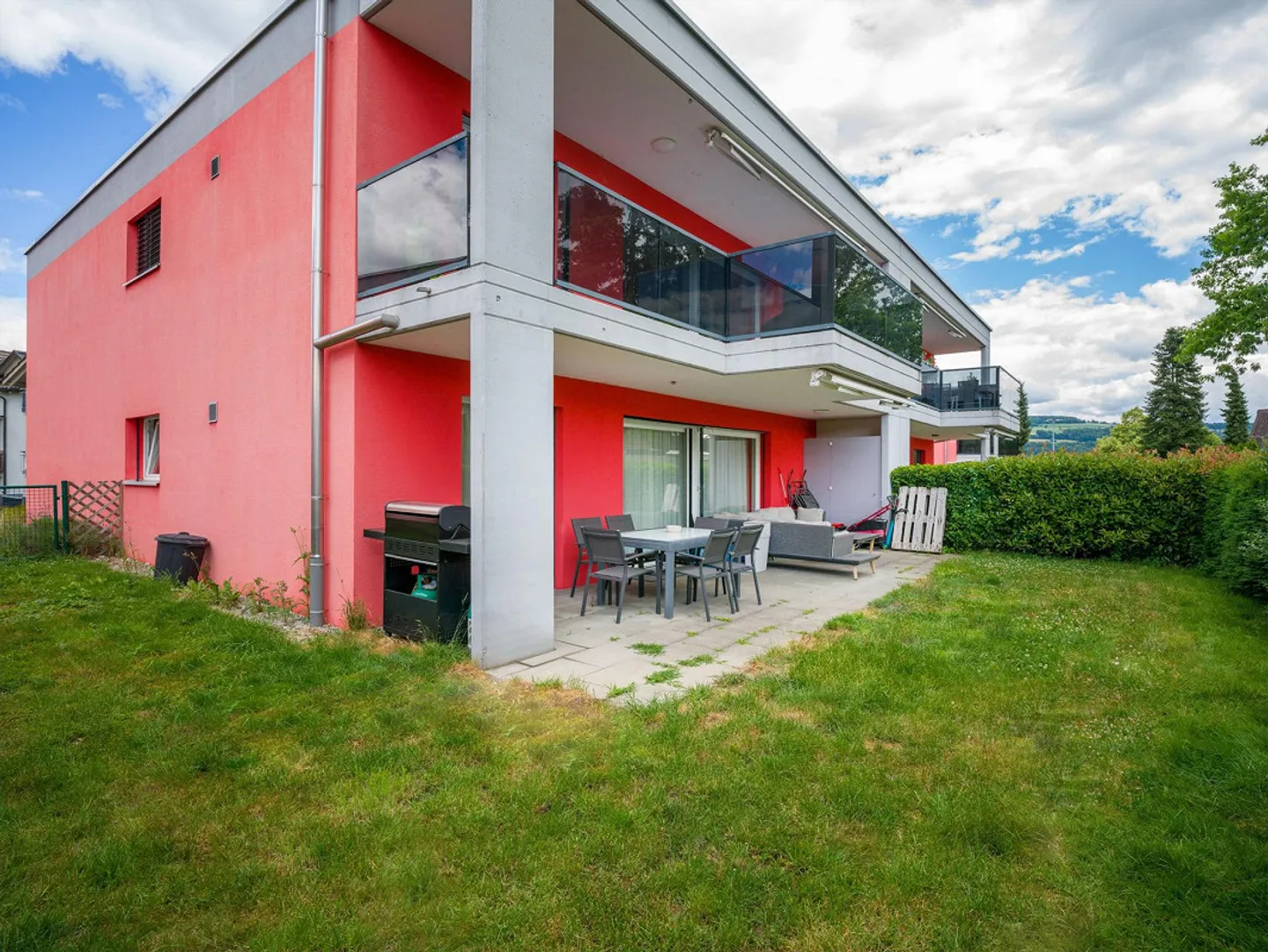 4.5 Room Garden Apartment with Private Garden Area in Fischbach-Göslikon - Photo 11 of 13