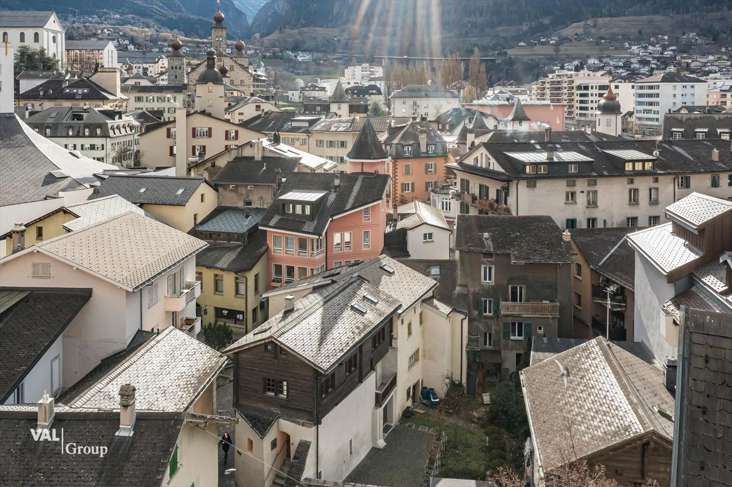 MFH rénové avec de nombreuses possibilités d'utilisation et un charme historique dans un emplacement de choix - Photo 11 sur 13