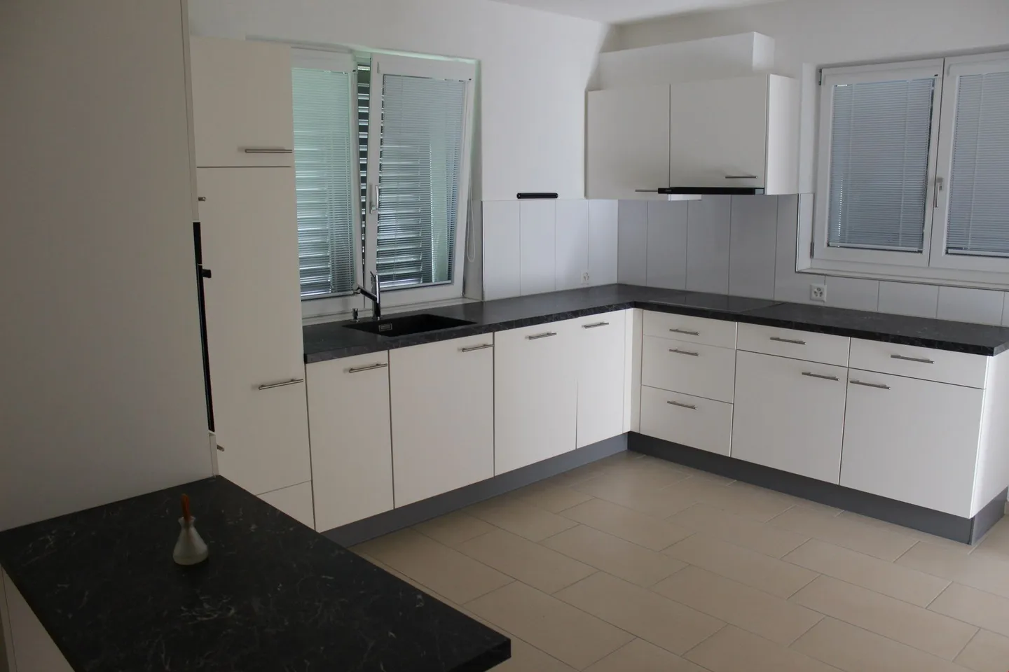 Moderne, günstige 3.5 Zi-Whg. im Erdgeschoss - Foto 2 von 9