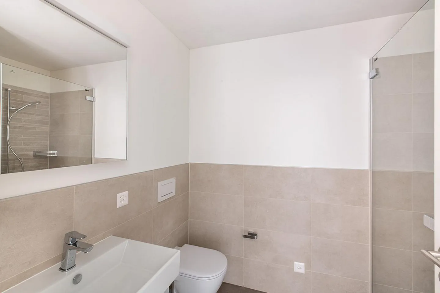 Modern 3.5-room apartment in Agno with garden - Photo 6 of 10