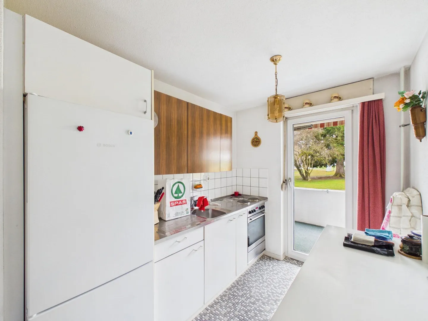 Appartamento 3.5 locali in eccellente posizione residenziale! - Foto 2 di 8