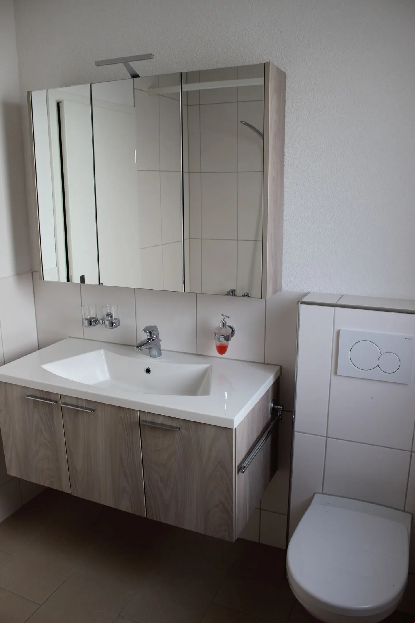 Moderne, günstige 3.5 Zi-Whg. im Erdgeschoss - Foto 8 von 9