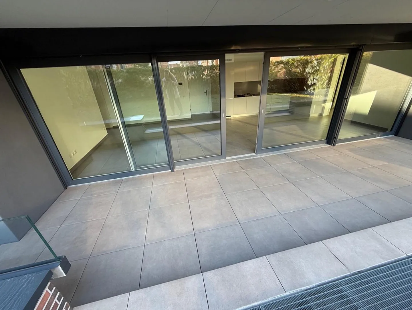 Modern 3.5-room apartment in Agno with garden - Photo 9 of 10