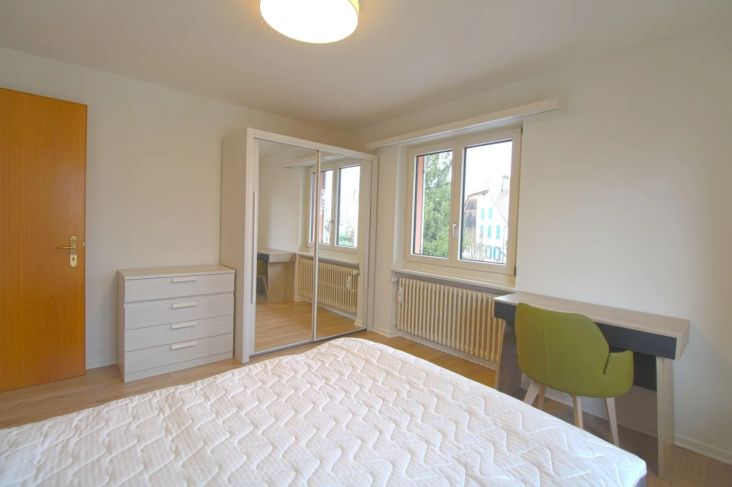 Private Room in Shared Apartment - Photo 4 of 8