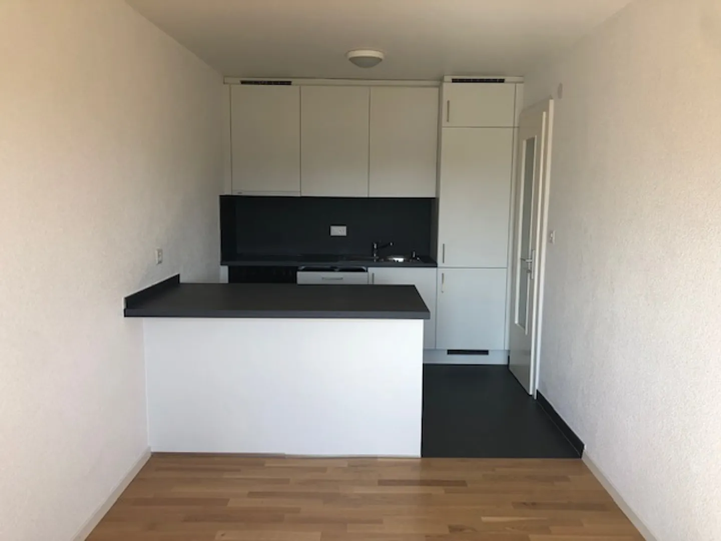 Charmant Appartement 3 Pièces - Photo 4 sur 7