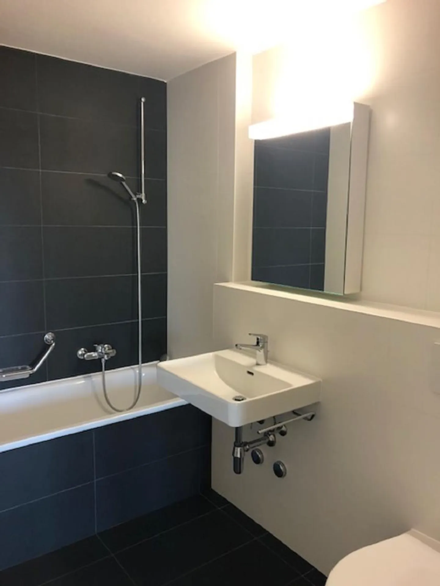 Charmant Appartement 3 Pièces - Photo 6 sur 7