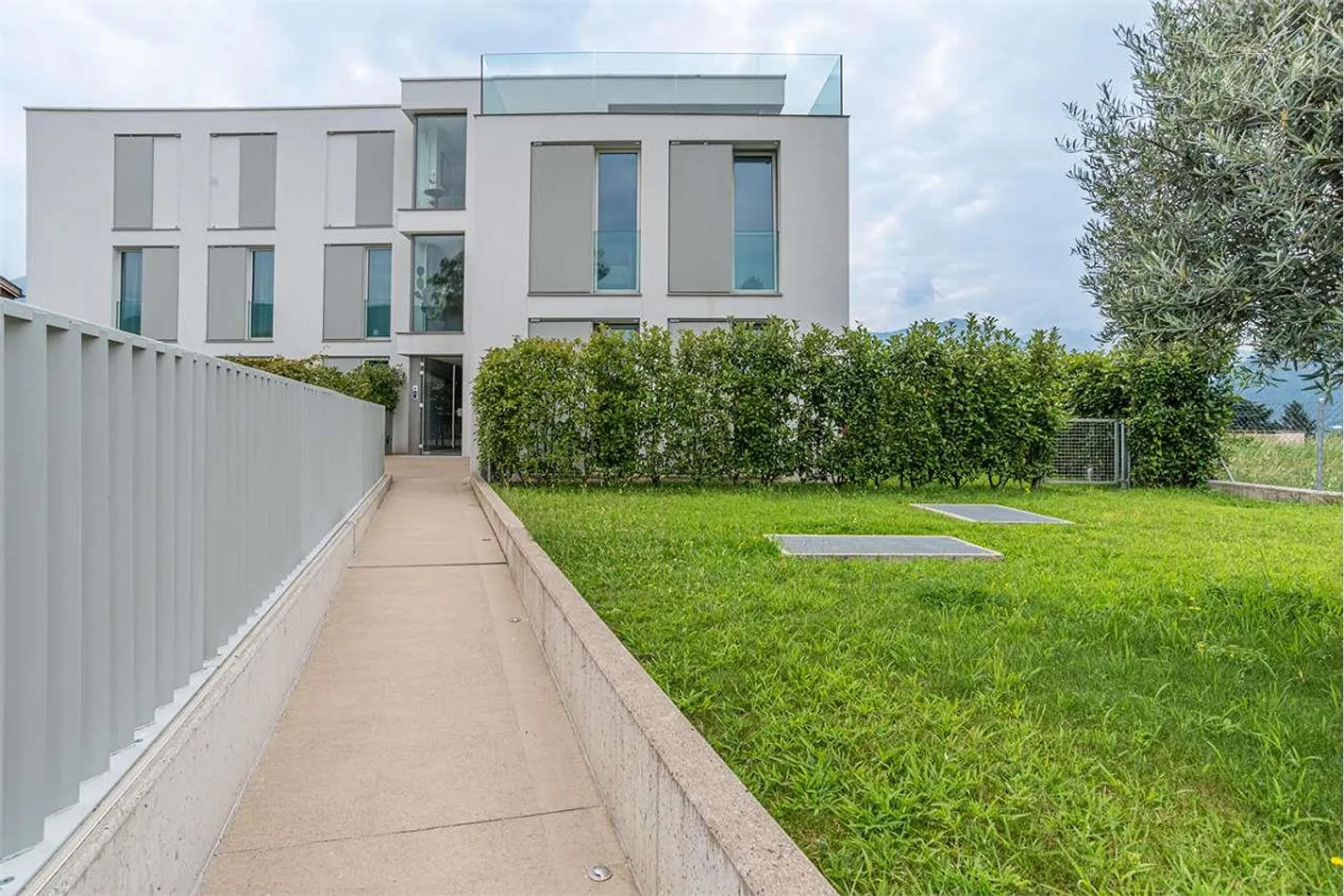 APPARTAMENTO ELEGANTE DI 3,5 LOCALI NEL CUORE DI LUGANO-BREGANZONA - Foto 12 di 12