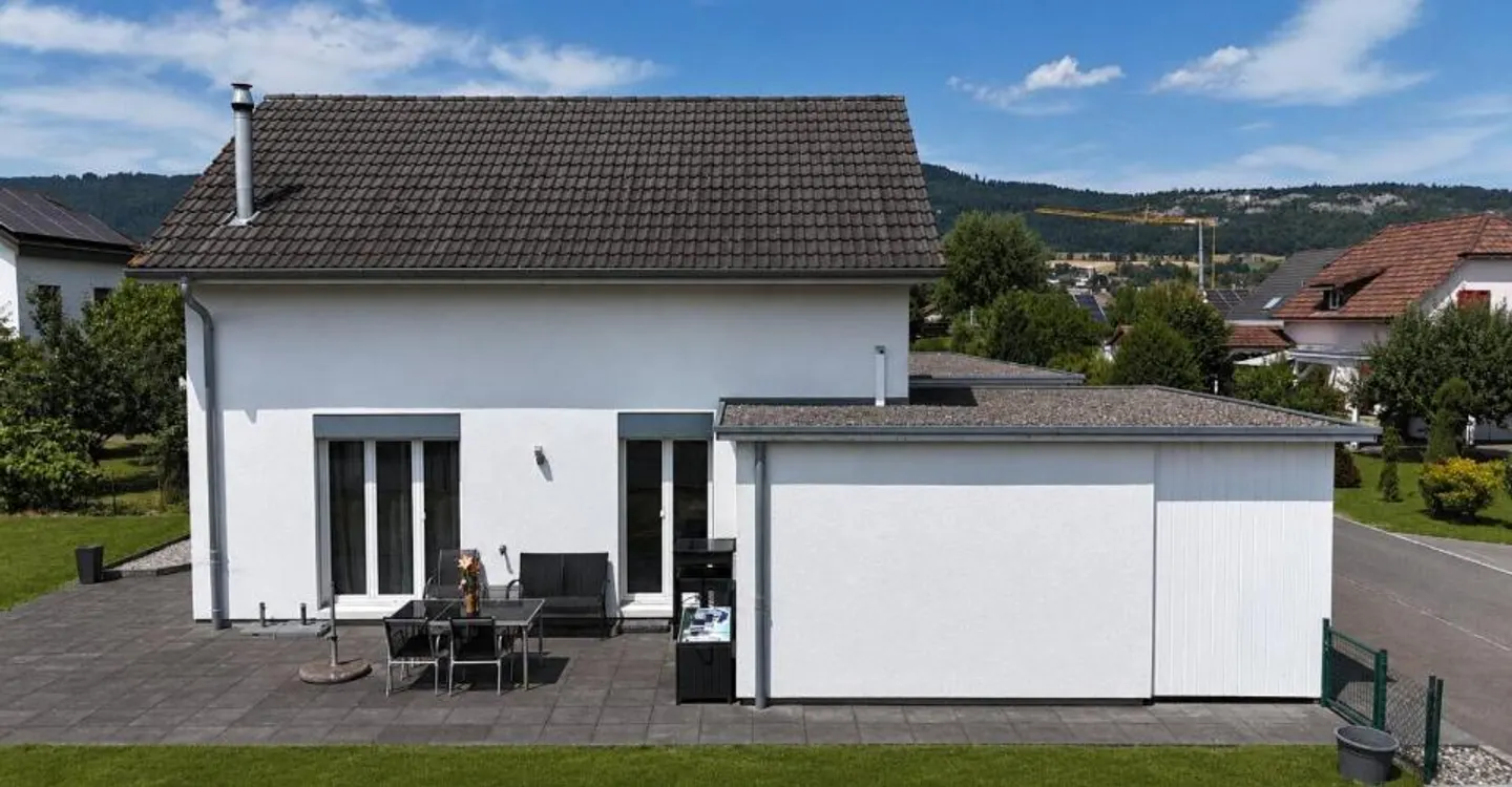 Zu verkaufen in Delémont geräumige Familienvilla mit 5,5 Zimmern und Garten - Foto 2 von 12