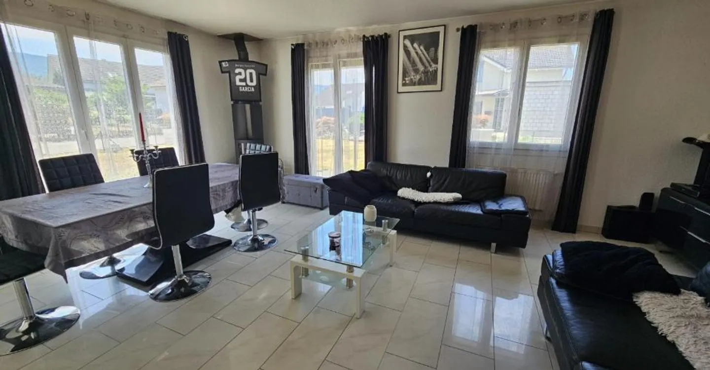 Zu verkaufen in Delémont geräumige Familienvilla mit 5,5 Zimmern und Garten - Foto 12 von 12