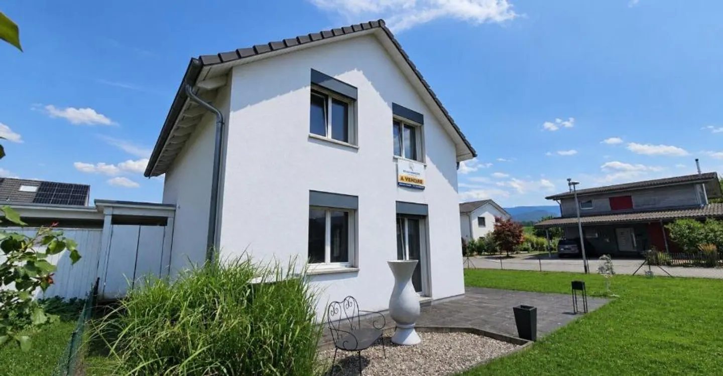 Zu verkaufen in Delémont geräumige Familienvilla mit 5,5 Zimmern und Garten - Foto 3 von 12
