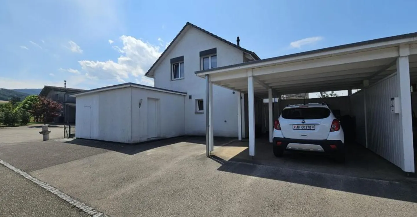 Zu verkaufen in Delémont geräumige Familienvilla mit 5,5 Zimmern und Garten - Foto 4 von 12
