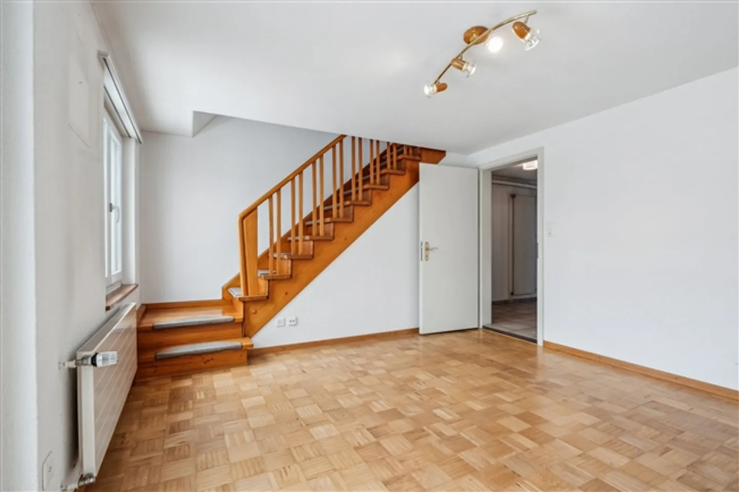 Casa a schiera affascinante 3.5 stanze ad Aarau Rohr - Foto 8 di 13