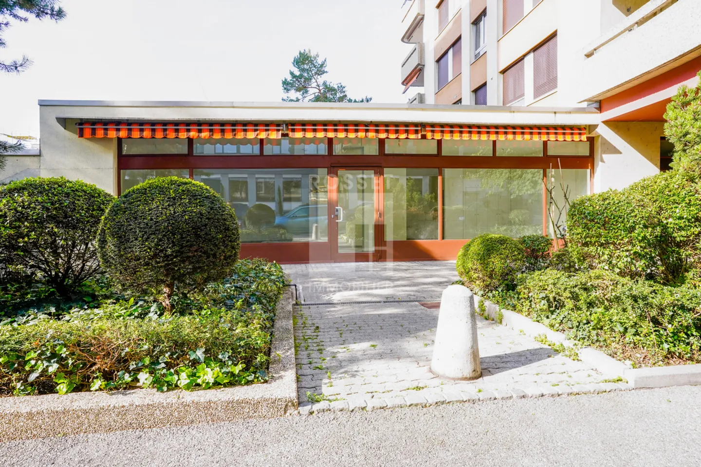 Arcade renovée d'env. 85 m² au rez-de-chaussée - Photo 1 sur 6