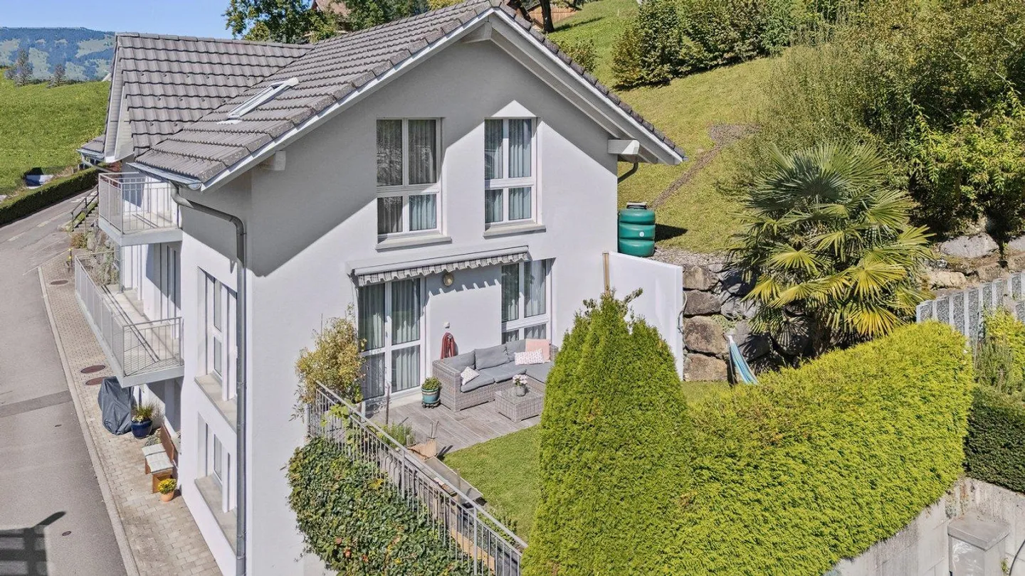 AgentSelly - Maison individuelle moderne avec panorama alpin - Photo 12 sur 13