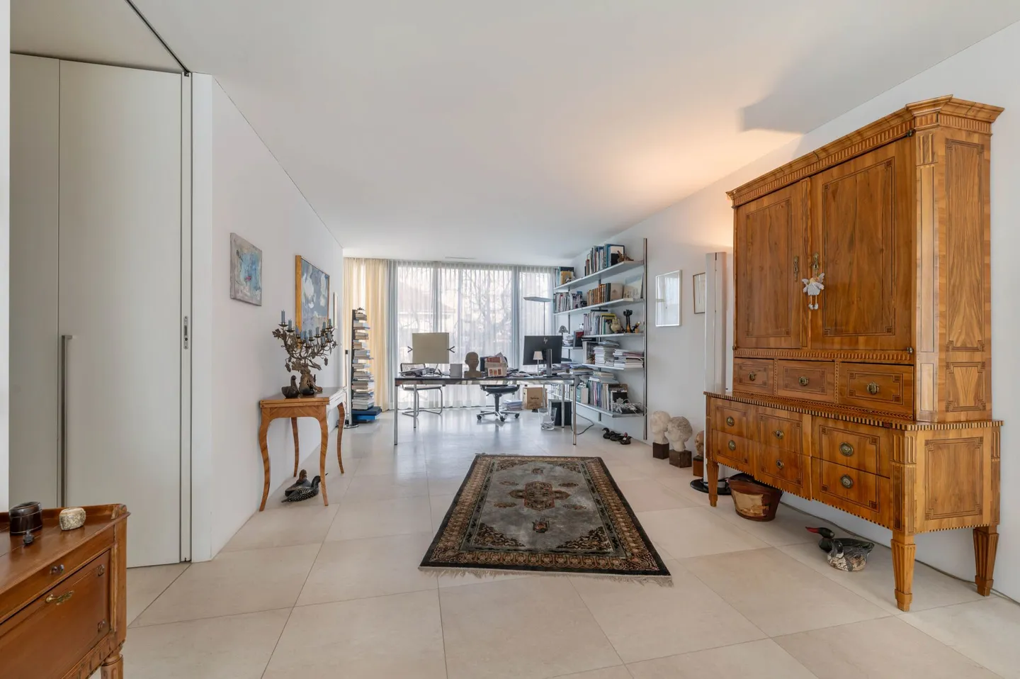 Elegant Penthouse Apartment in Bruderholz - Photo 10 of 14