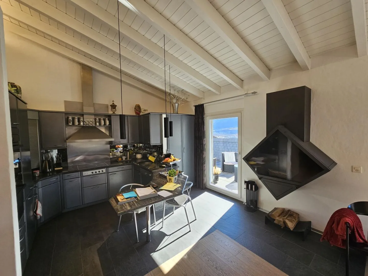 Charmantes Reihenhaus in Sion - Foto 3 von 9