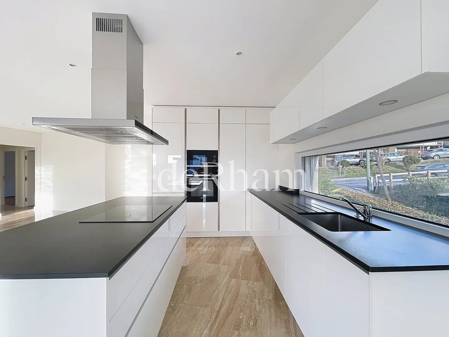 Appartement de Luxe avec Vue Lac - Photo 2 sur 11