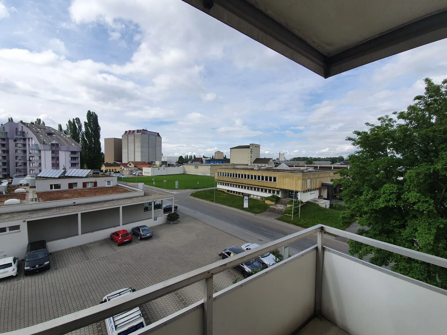 Traumwohnung mit viel Platz - 4.5 Zimmer & 2 Balkone - Foto 6 von 17