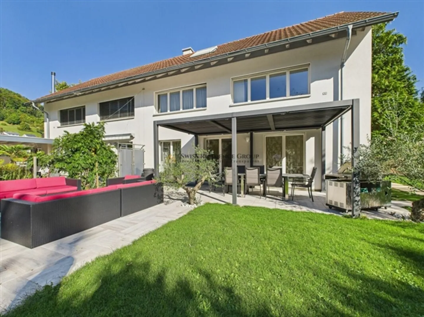 Living with style and comfort guarantee - with a dream whirlpool! - Photo 2 of 20