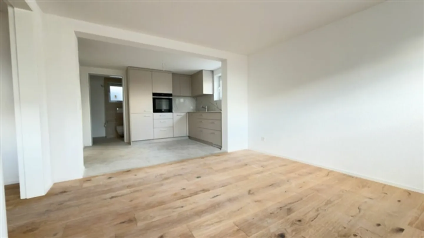 Maison multifamiliale entièrement rénovée avec réserve foncière dans une commune fiscalement avantageuse - Photo 15 sur 20