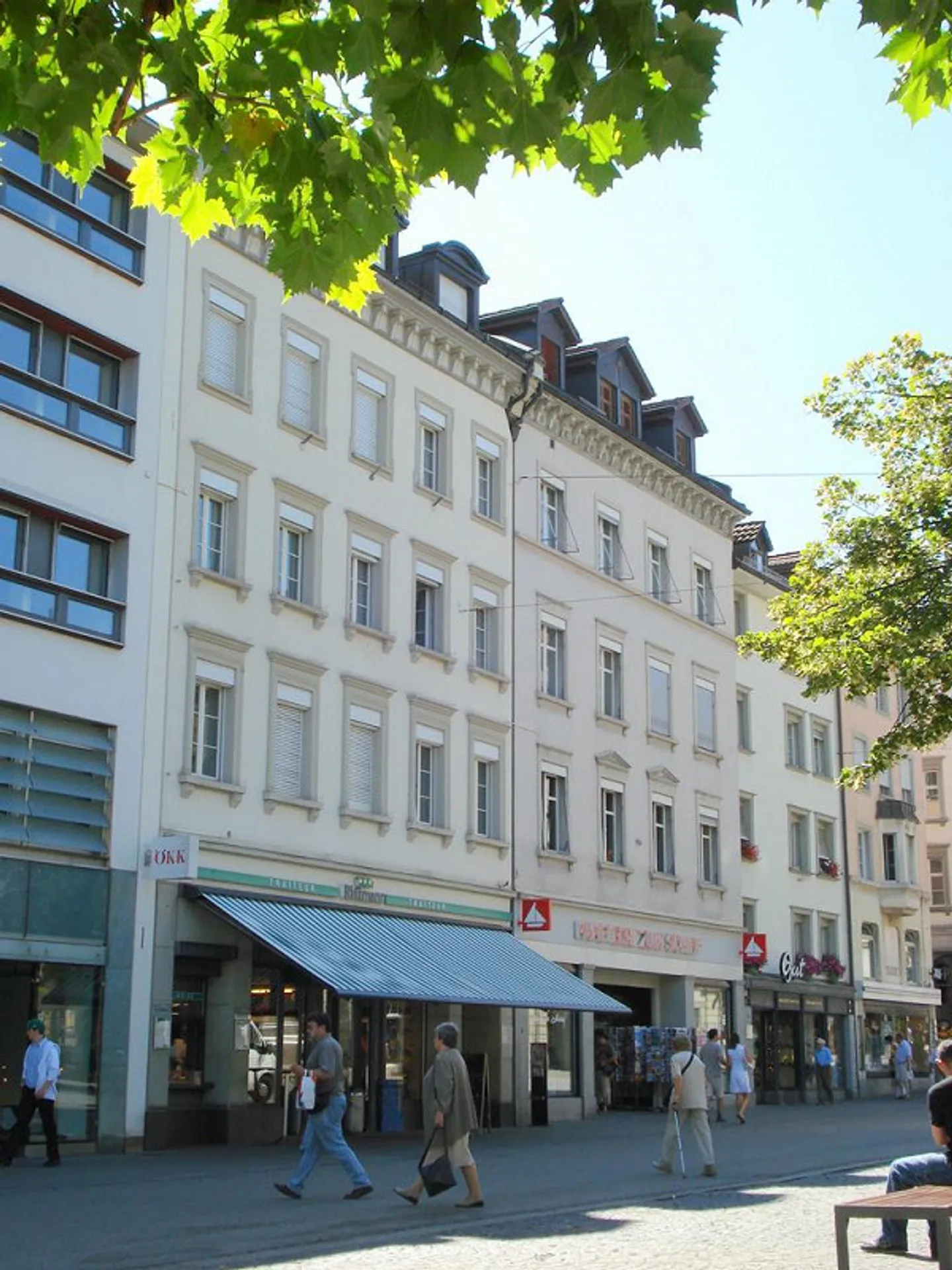Appartement en attique 3.5 pièces avec ascenseur, au cœur de Saint-Gall - Photo 1 sur 7