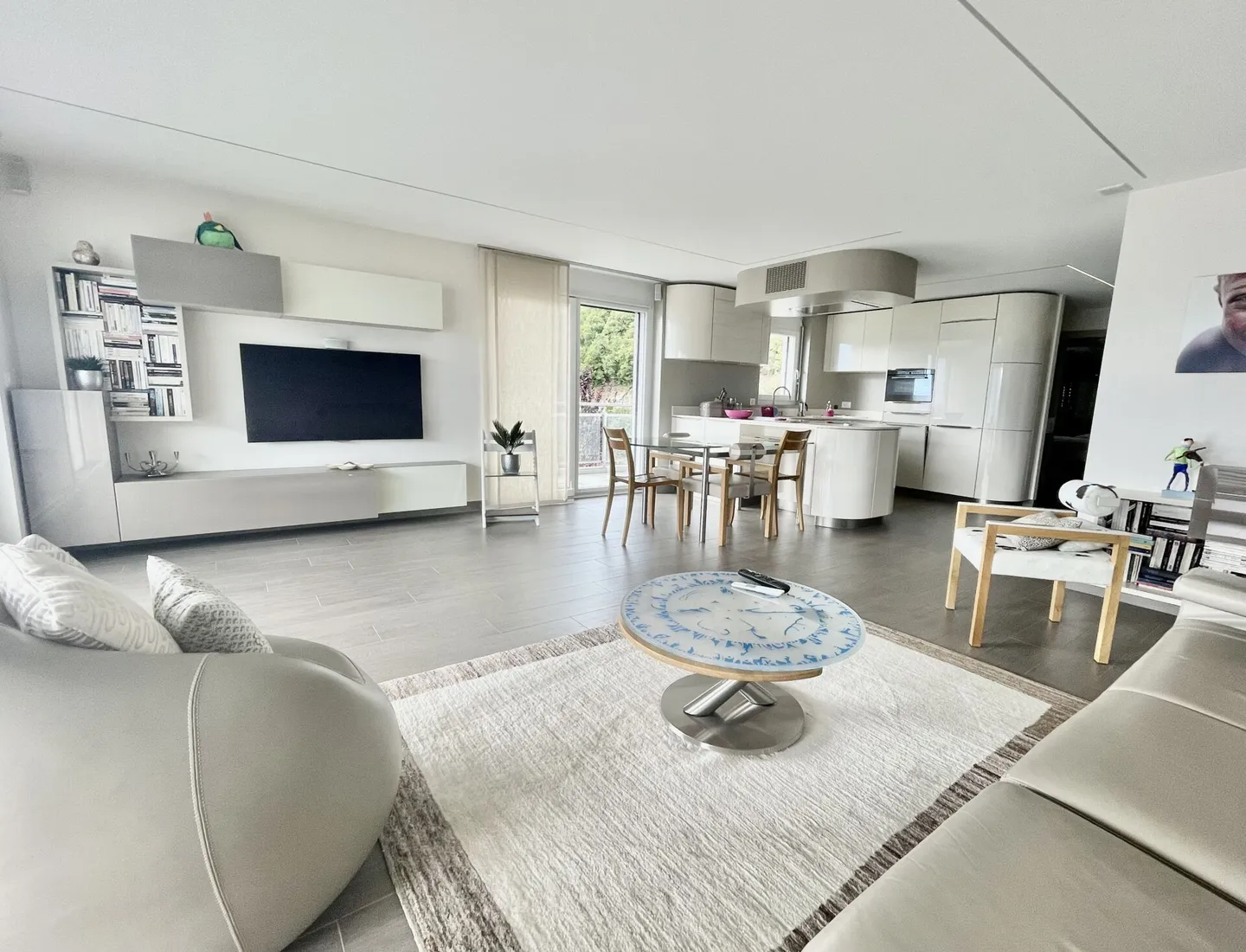 Luxury 4½ Room Apartment in Savièse - Photo 1 of 8