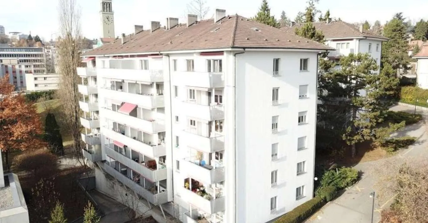 Appartement 5.5 pièces au rez-de-chaussée à louer à Fribourg ! - Foto 1 di 7