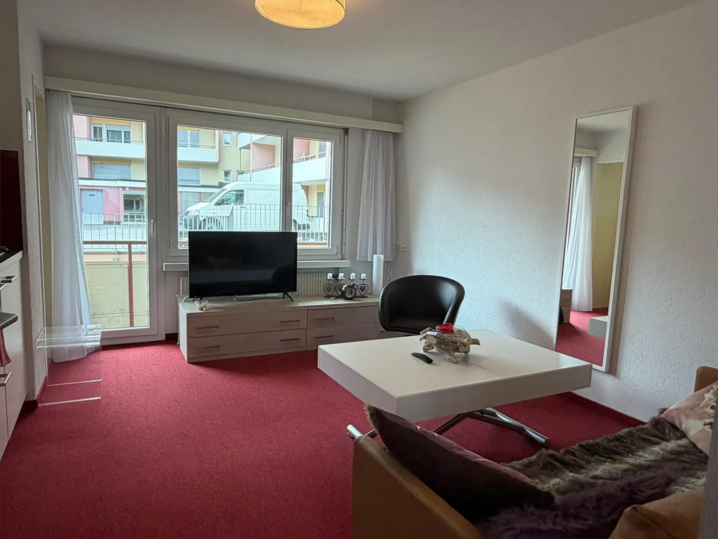 4-Room Studio Package with Balcony and Mountain View in Arosa - Photo 5 of 7