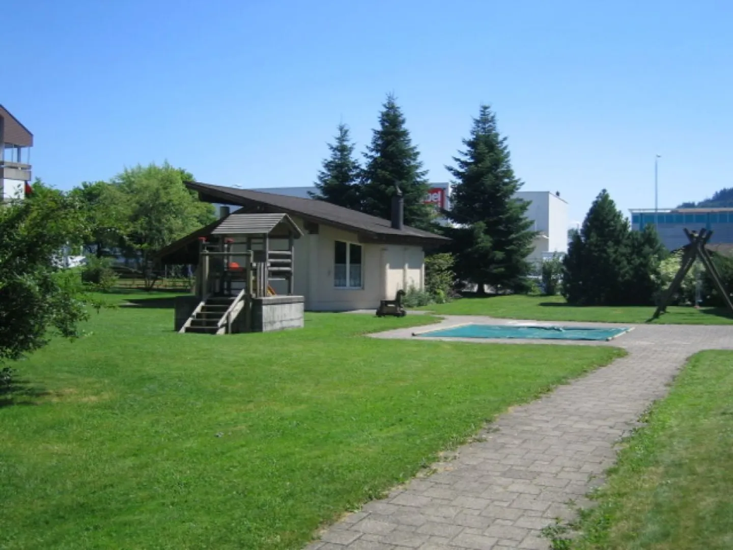 grosszügige 3.5 Zimmer - Wohnung (104m2), mit grosser Terrasse - Foto 11 di 12