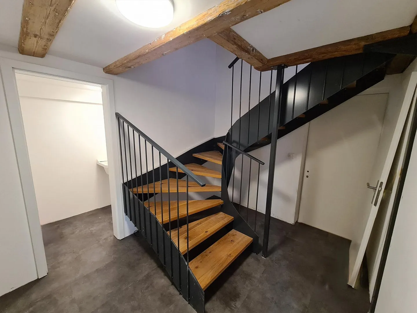 moderner zweistöckiger Riegel-Hausteil in der Altstadt - Foto 24 von 27