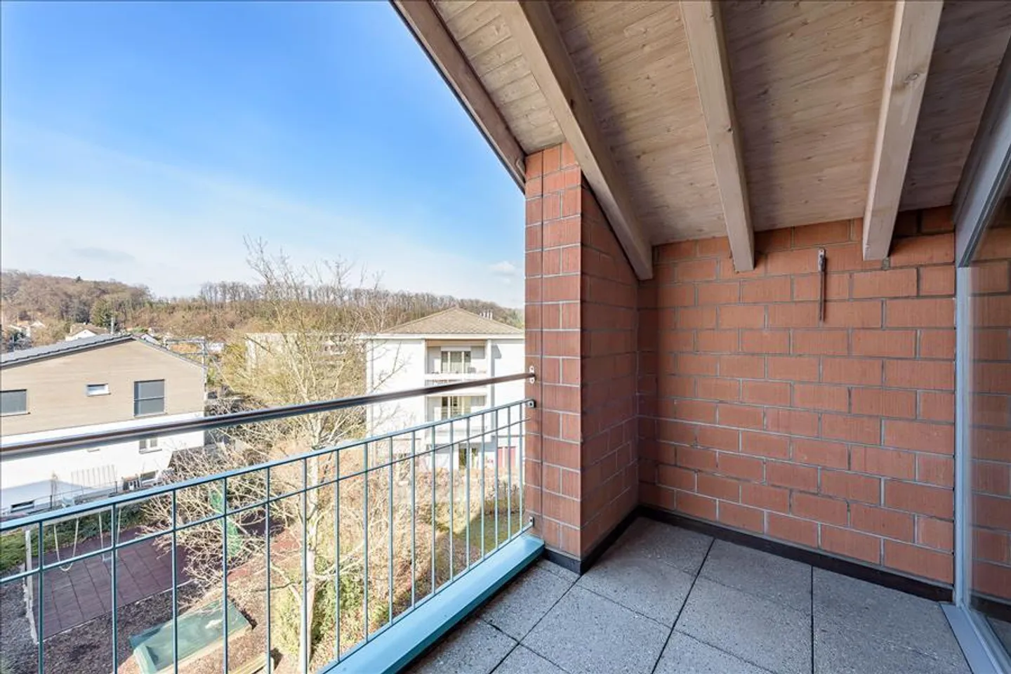 Attico con camino e affitto regalato! - Foto 10 di 10