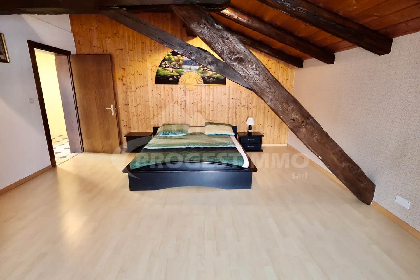 Spacious Character Apartment in the Heart of Ardon - Photo 8 of 11