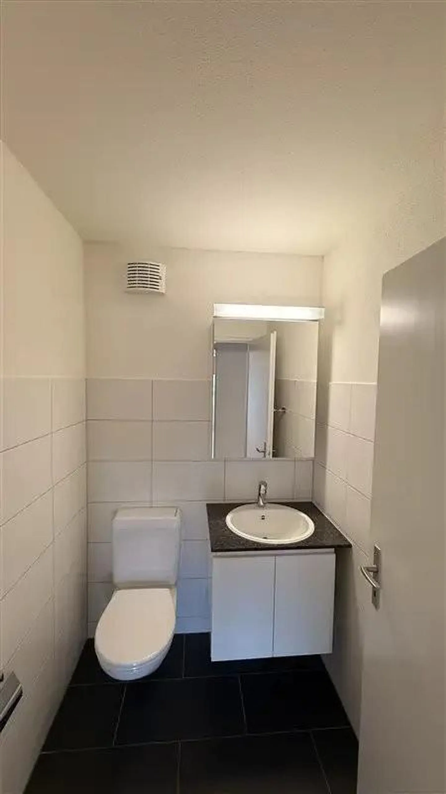 Helle 4.5-Zimmer-Wohnung mit Aussicht - Foto 5 von 10