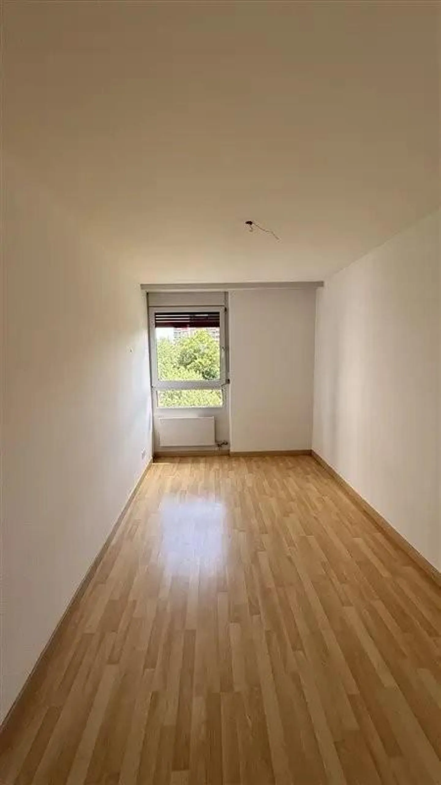 Helle 4.5-Zimmer-Wohnung mit Aussicht - Foto 9 von 10